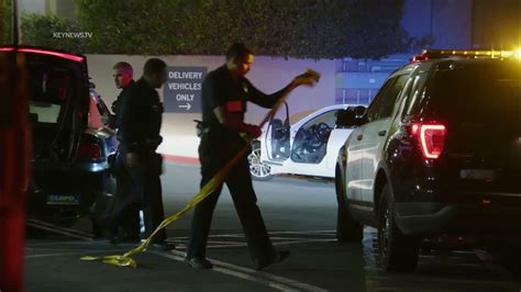 Reseda, Los Angeles, CA: 2 Gunshot Victims Drive to Hospital After ...