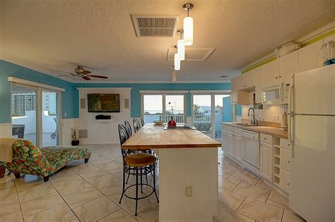 SIESTA SUNSET ROYALE - 43 Photos & 10 Reviews - 5322 Calle De La Siesta, Siesta Key, Florida ...