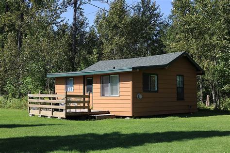 Lake Vermilion Minnesota Cabins for rent | Everett Bay Lodge