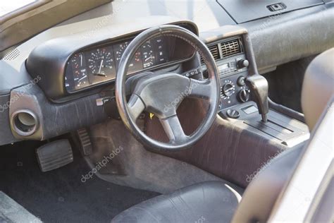 1981 DeLorean Interior – Stock Editorial Photo © mybaitshop #37157119