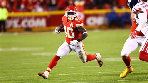 Every Tyreek Hill Catch in 94-yard Game Week 8 | Chiefs vs. Giants