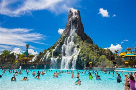 The world's most incredible water parks | loveexploring.com