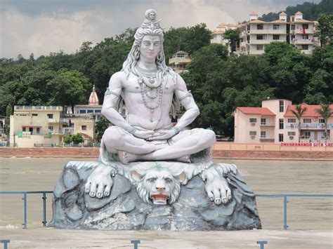 Lord Shiva Statue Ganges