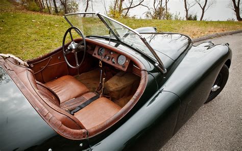 Collectible Classic: 1949-1954 Jaguar XK120 - Automobile Magazine