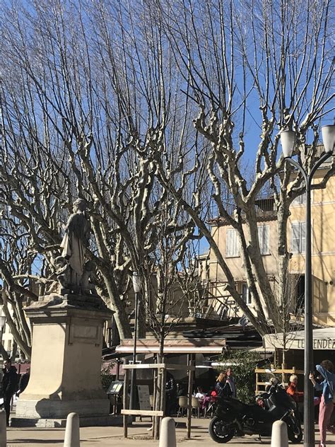 Provence architecture Aix-en-Provence Aix En Provence, Lamp Post ...