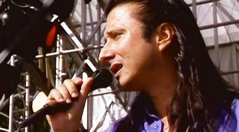 Back In 1991, Steve Perry Performed With Journey For The Final Time | "Faithfully" Live