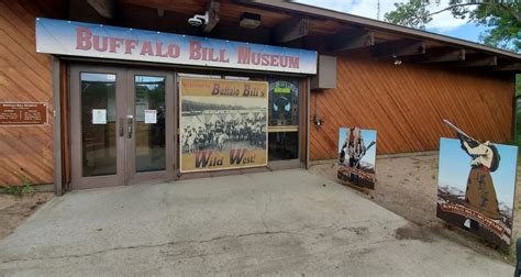 The Buffalo Bill Museum and Grave - Go Wandering