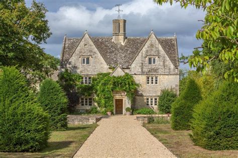 Hannington Wick is a Fine Jacobean Manor House Set in the South ...