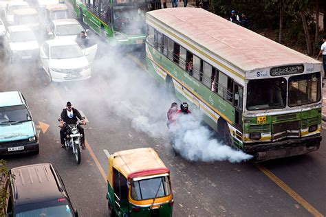 The Issue Of Air Pollution In Delhi After Diwali - Live Enhanced