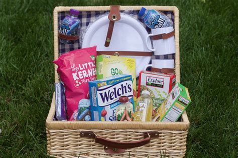 Kid Friendly Picnic Basket Essentials for A Picnic With Kids - Staying Close To Home