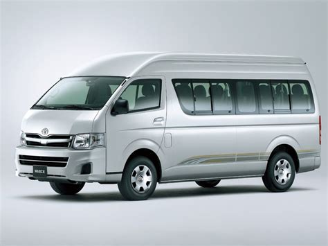 Toyota Hiace Minibus Photo Gallery #8/10