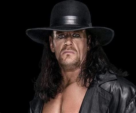 The Undertaker Biography - Facts, Childhood, Family Life & Achievements