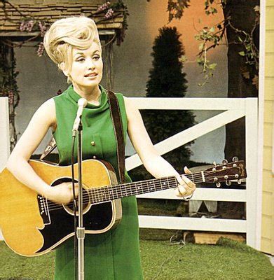 Another early Dolly Parton shot from mid-1960s: still beautiful. : OldSchoolCool