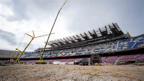 Camp Nou luce en ruinas por los trabajos de remodelación en el estadio ...