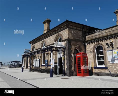 Loughborough railway station, Leicestershire, England Stock Photo - Alamy