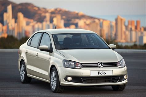 New Volkswagen Polo 2022 Sedan SE Photos, Prices And Specs in Bahrain