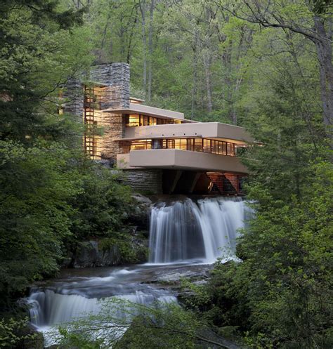 Frank Lloyd Wright's famous Fallingwater House, Pennsylvania. Built in the 1930s : r/MostBeautiful