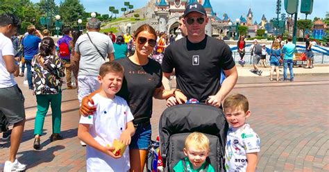 Wayne Rooney enjoys family holiday at Disneyland ahead of proposed DC ...