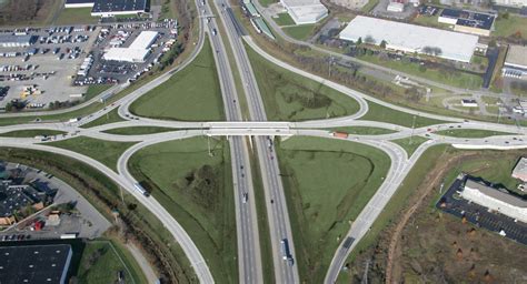 Roberts Road/I-270 Diverging Diamond Interchange | Burgess & Niple