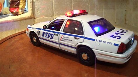 "NYPD" Diecast Police car lIGHTS AND sIREN WWW.PO-LIGHT.COM - YouTube