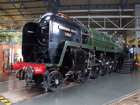 BR 9F 92220 Evening Star in the Great Hall, National Railway Museum (08/06/2012) | National ...