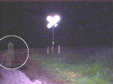 Creepy Ghost Sightings That Are Completely Unexplainable (12 pics + 1 ...