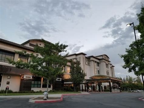 Fresno Heart & Surgical Hospital in Fresno, CA Reviews & Info - Vivian Health