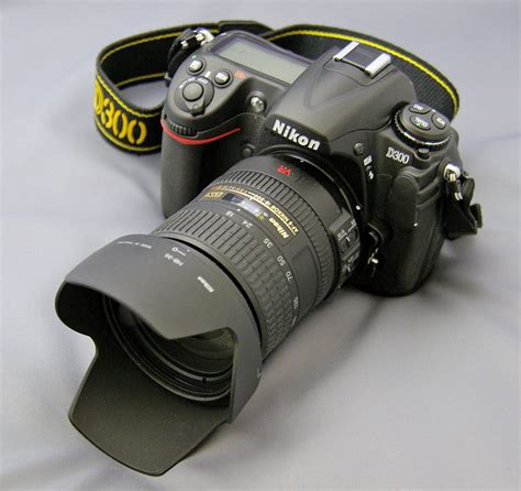 File:Nikon D300 Body.jpg - Wikimedia Commons