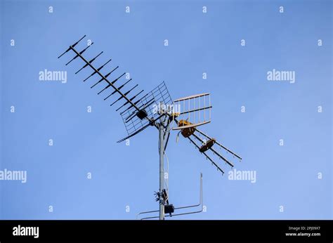 Analog television antenna hi-res stock photography and images - Alamy