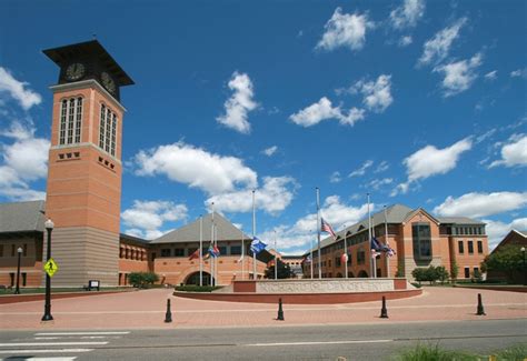 Grand Valley State University - Richard M. DeVos Center, Downtown ...