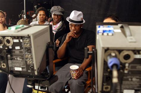 Ne-Yo on the Set of "Closer"