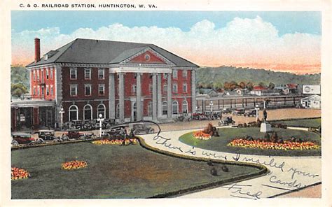 C & O Station and C.P. Huntington Monument Huntington, W VA., USA West ...