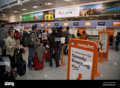 Easyjet Check In