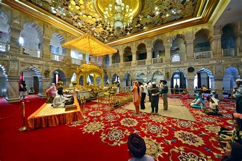 India - Delhi - Sikh Temple (Gurudwara Bangla Sahib) - 29 | Flickr