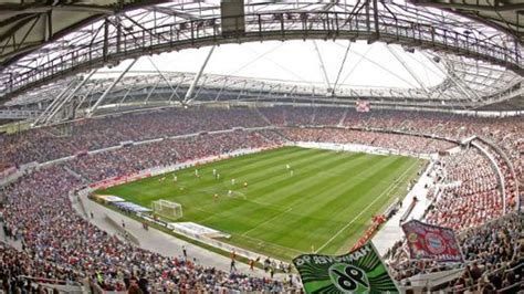 AWD-Arena: Hannover 96 braucht neuen Stadionnamen | Fußball