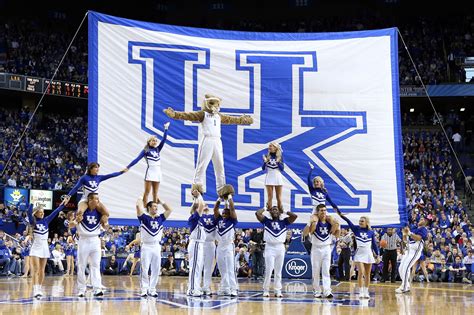 Kentucky Wildcat Basketball: Traditionally, UK blessed with talented ...