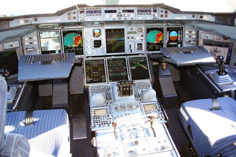 Cabina pilotaggio, disastro aereo ~ Aerei nel mondo