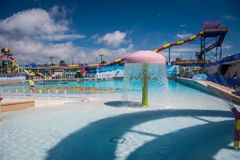 Daytona Lagoon Water Park Opening Day!, Daytona Beach FL - Mar 9, 2019 - 11:00 AM