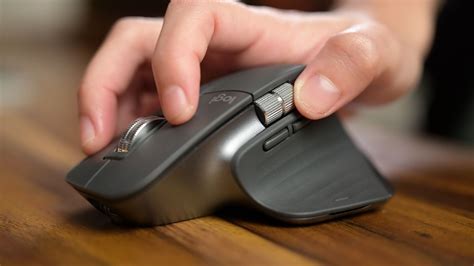 Geek Review: Logitech MX Master 3S Ergonomic Mouse | Geek Culture