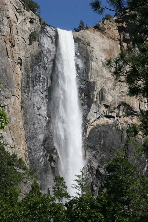 Bridalveil Fall : Yosemite