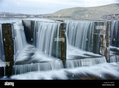 Waterfall over dam spillway hi-res stock photography and images - Alamy