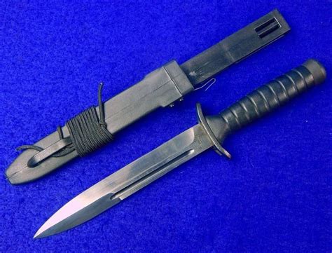 Polish Poland Fighting Knife w/ Scabbard #survivalbackpack | Knife making, Pocket knife, Knife