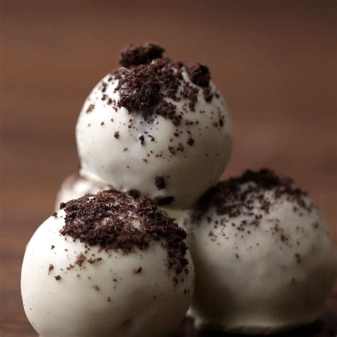 Cookies & Cream Truffles Recipe by Tasty