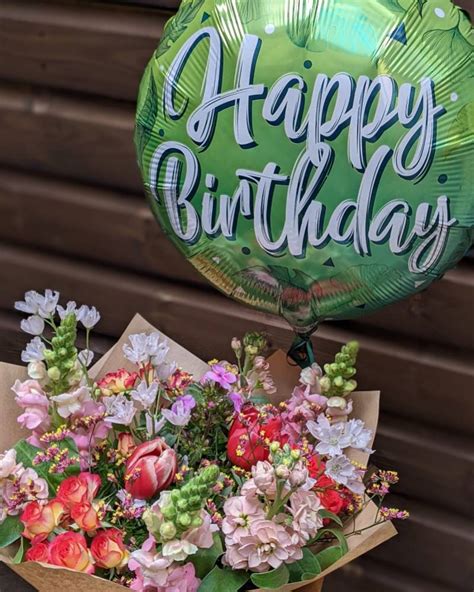 Birthday Bouquet with a Happy Birthday Balloon in Witney Oxfordshire - The Flower Shop