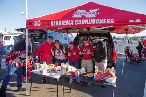 Top College Football Tailgating Schools - College Weekends