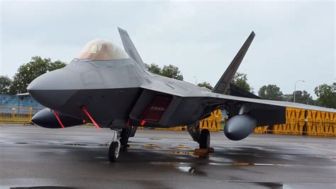 USAF F-22 Raptor. Singapore Airshow 2016. : r/aviation