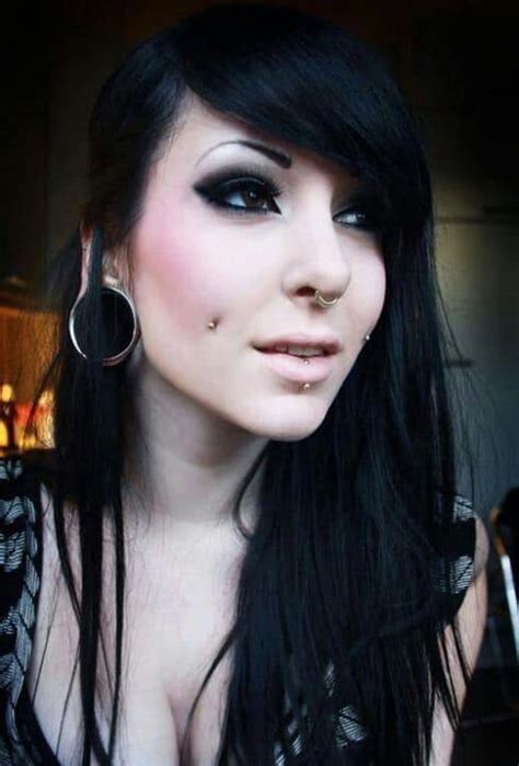 125 Cheek Piercings (Dimple) Ideas, Jewelry and Information