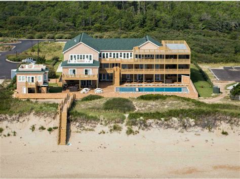 The Pine Island Lodge - Corolla house rental | RentABeach.com