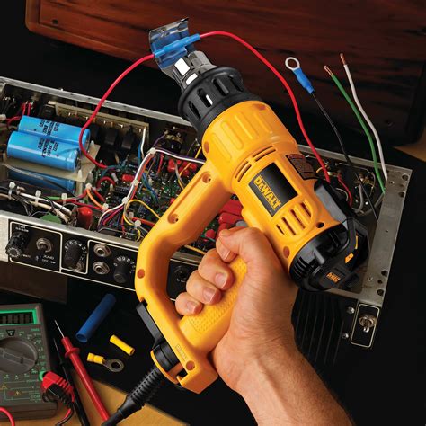 Heat Gun Kit with LCD display | DEWALT