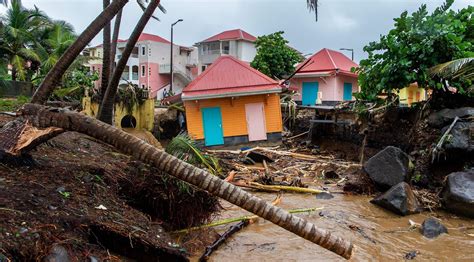 Hurricane Fiona makes landfall on Puerto Rico, knocking out power to island | ABC Mundial